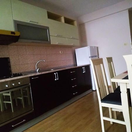 פוגרדץ Lovely Apt At The Heart Of The City&Near The Lake מראה חיצוני תמונה